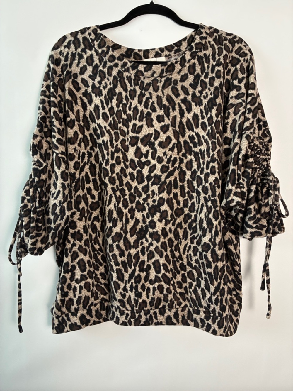 Leopard Print Ruched-Sleeve Women's Sweatshirt - Brown/Black
